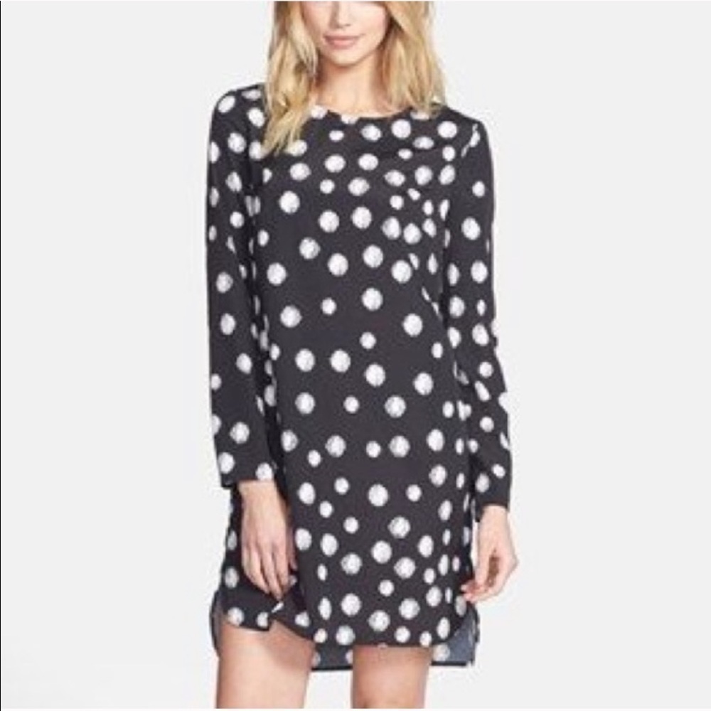 Wayf Abstract Black & White Polka Dot Shift Dress size XS